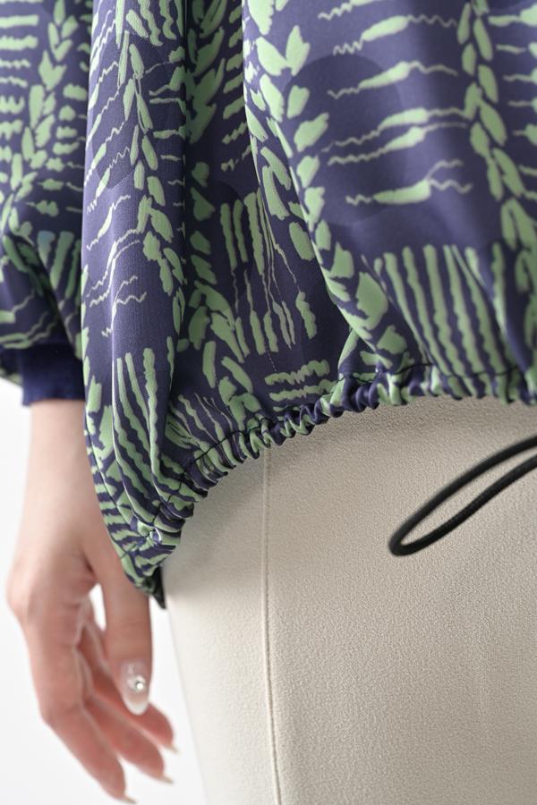 Cable Print Raglan Pullover