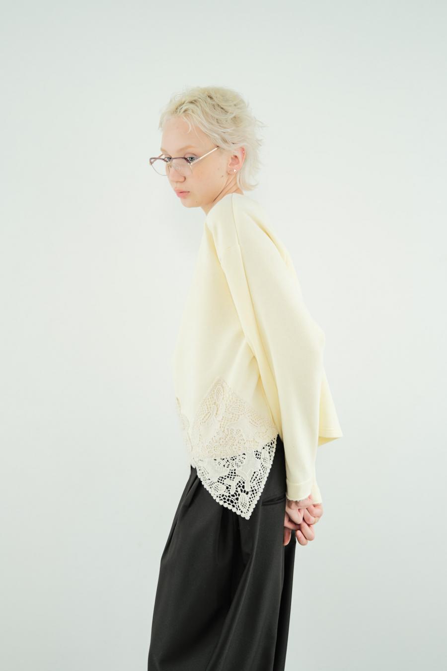 Motif Lace Pullover