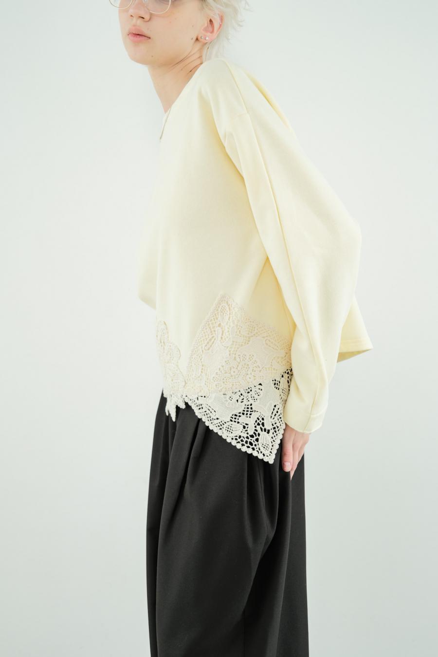 Motif Lace Pullover