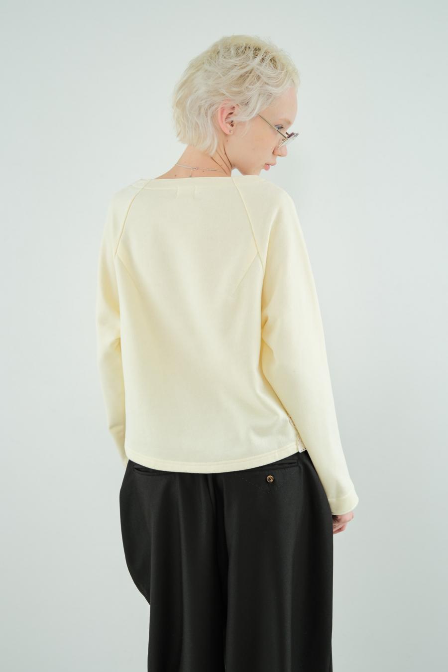 Motif Lace Pullover