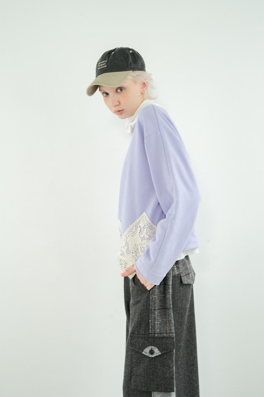 Motif Lace Pullover