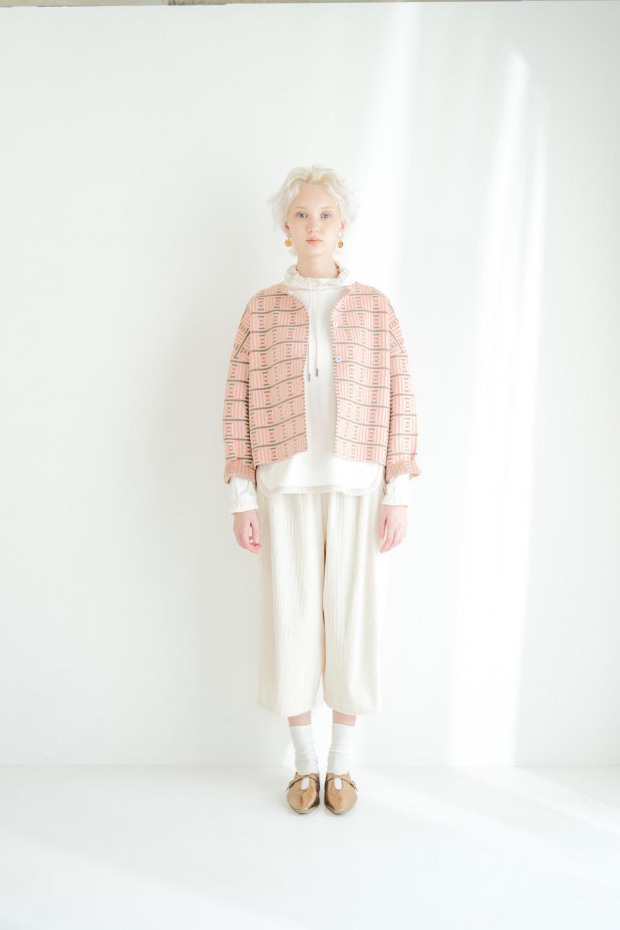 Circle Line Cropped Cardigan