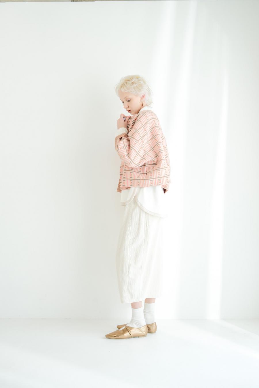 Circle Line Cropped Cardigan