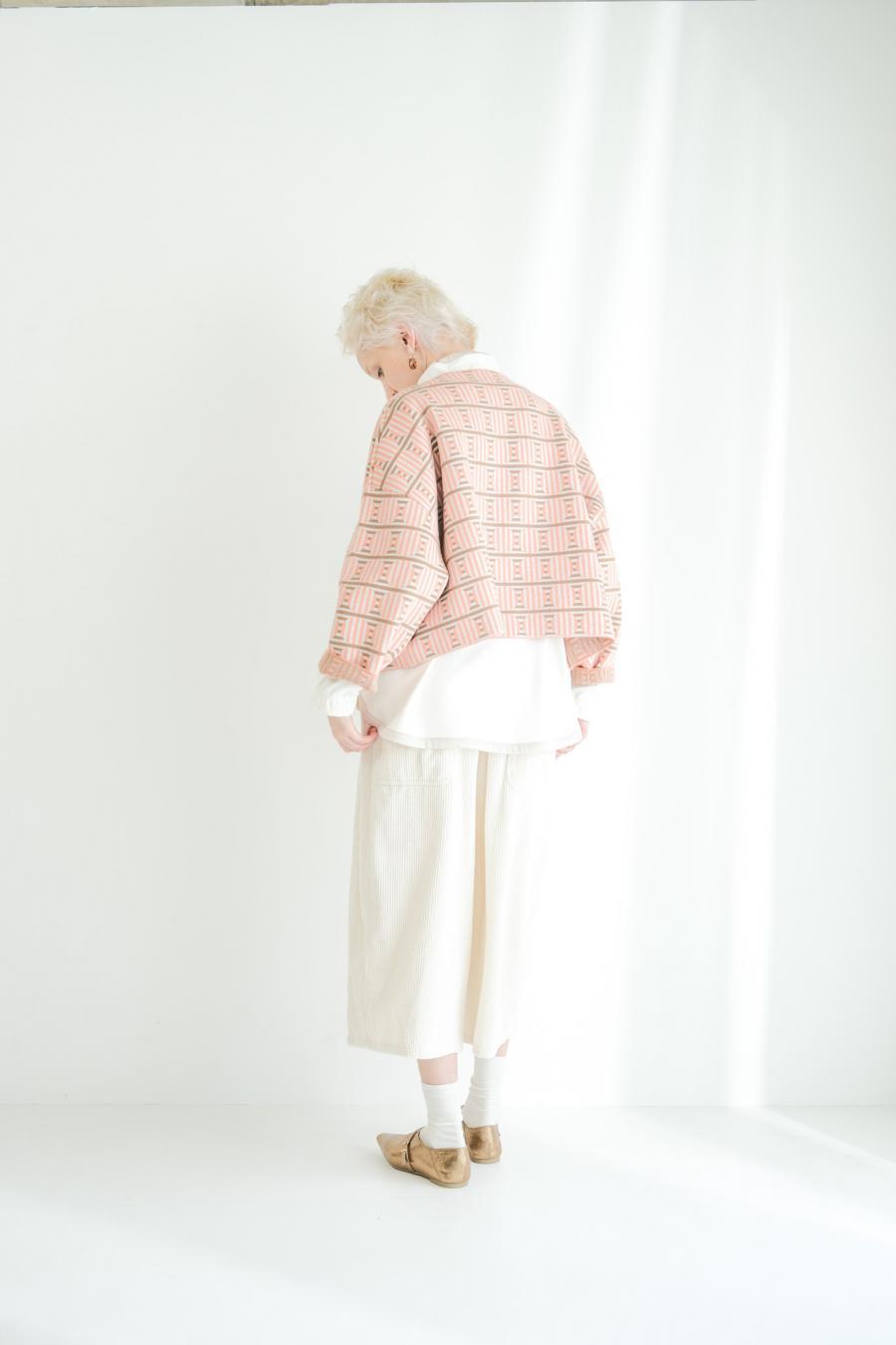 Circle Line Cropped Cardigan