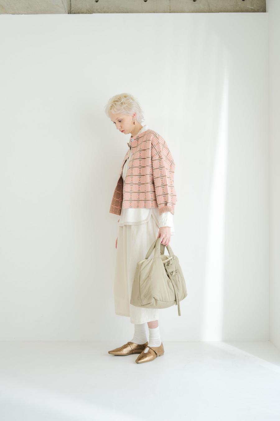 Circle Line Cropped Cardigan