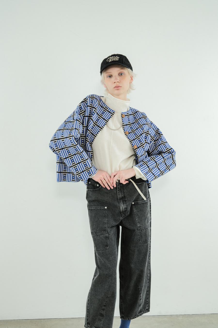 Circle Line Cropped Cardigan