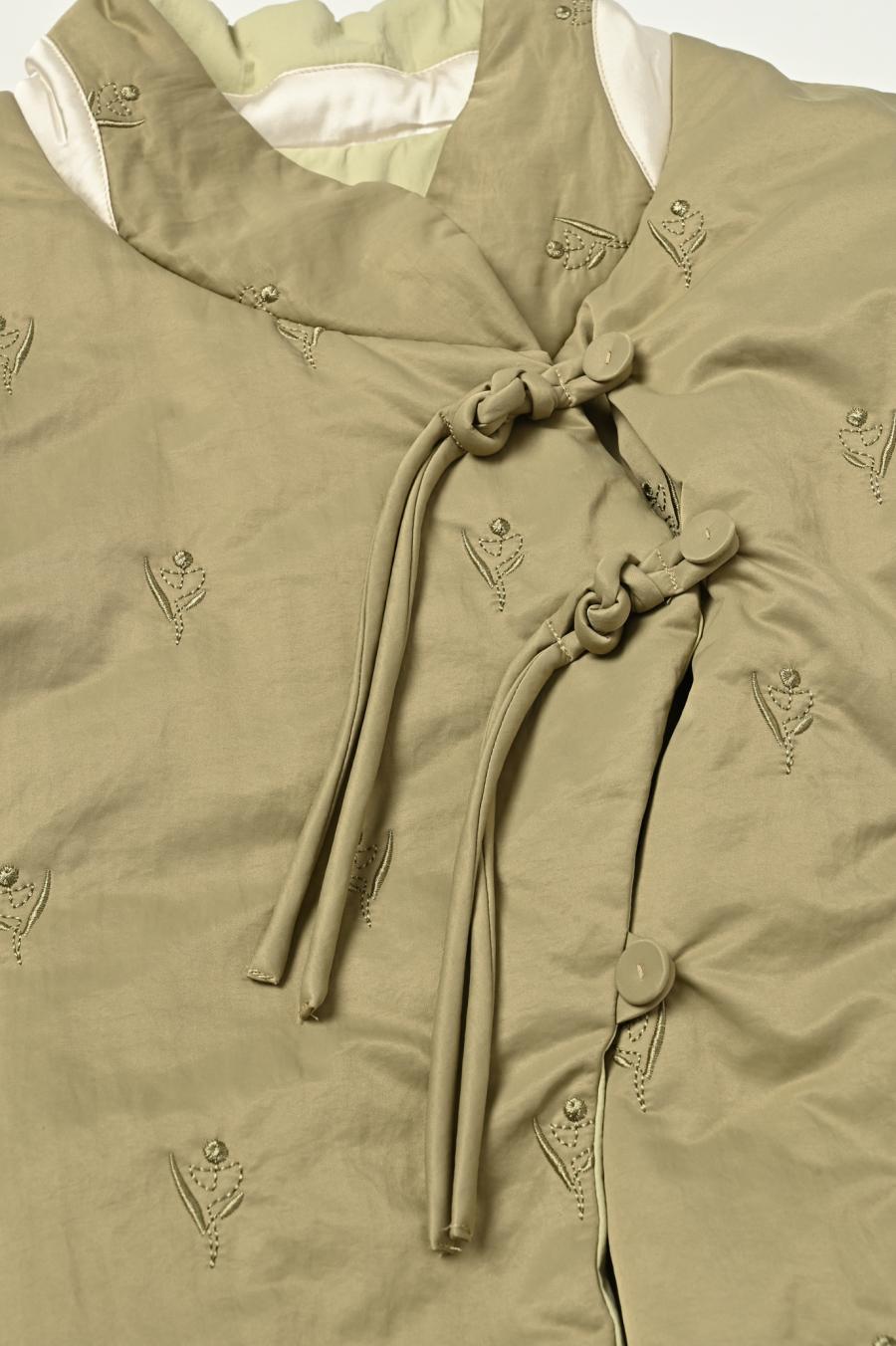 Tube Knot Embroidered Reversible Jacket